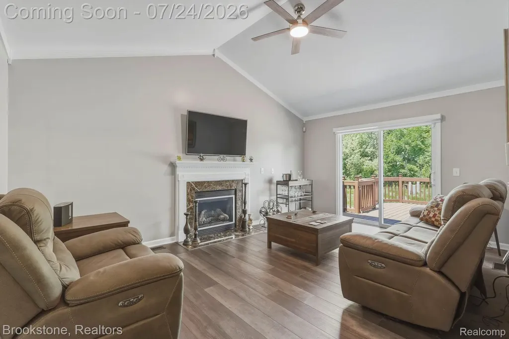 30640 Nelson Circle Westland City MI 48186