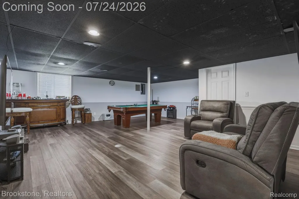 30640 Nelson Circle Westland City MI 48186