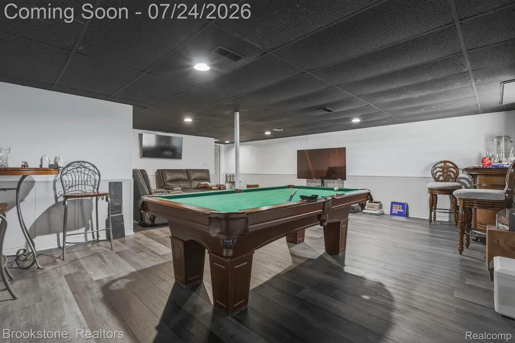 30640 Nelson Circle Westland City MI 48186