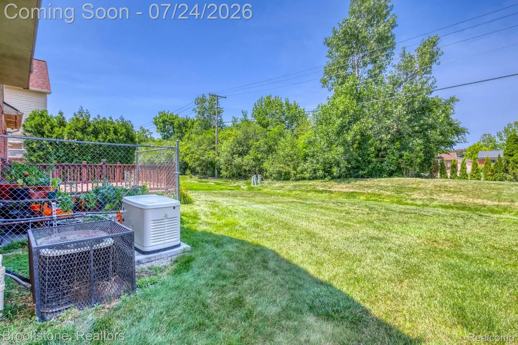 30640 Nelson Circle Westland City MI 48186