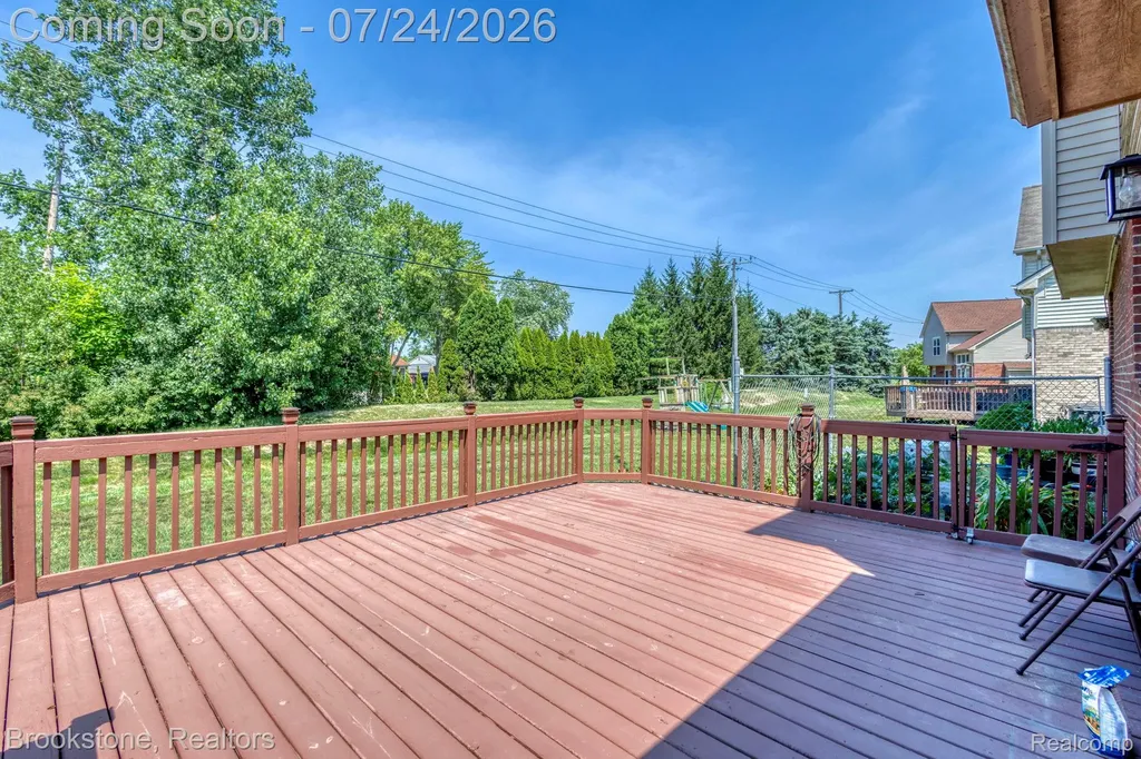 30640 Nelson Circle Westland City MI 48186