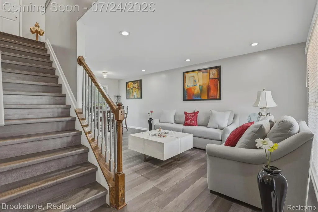 30640 Nelson Circle Westland City MI 48186
