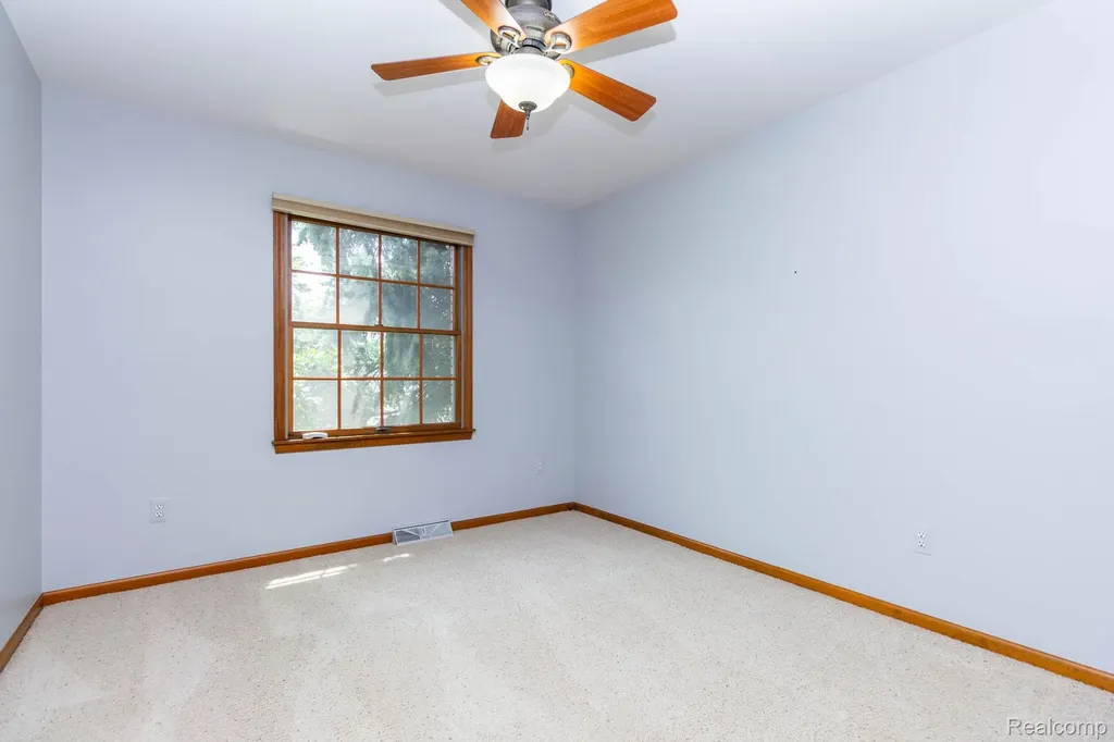 590 Saint John Street Wyandotte City MI 48192