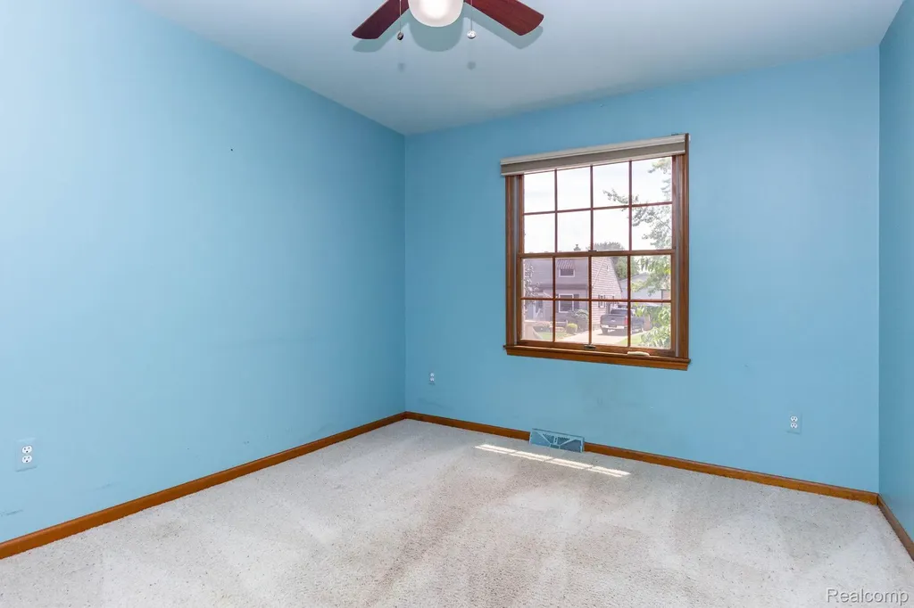 590 Saint John Street Wyandotte City MI 48192