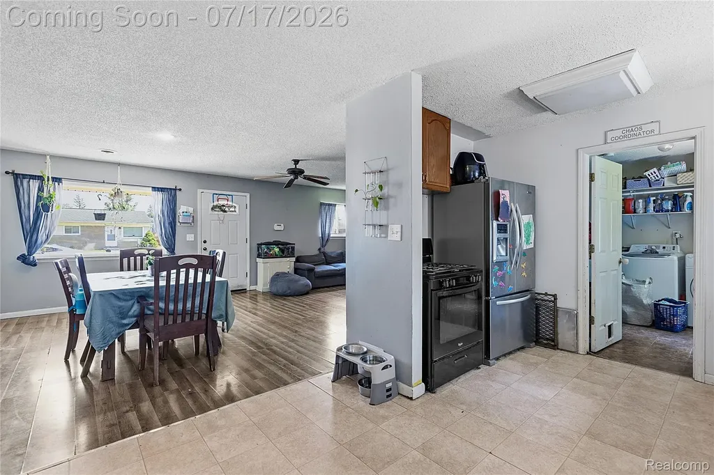 15166 Kerstyn Street Taylor City MI 48180
