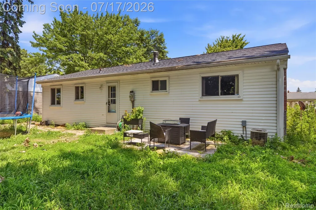 15166 Kerstyn Street Taylor City MI 48180