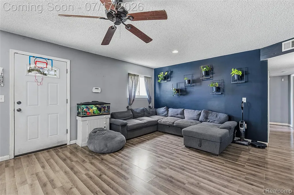 15166 Kerstyn Street Taylor City MI 48180
