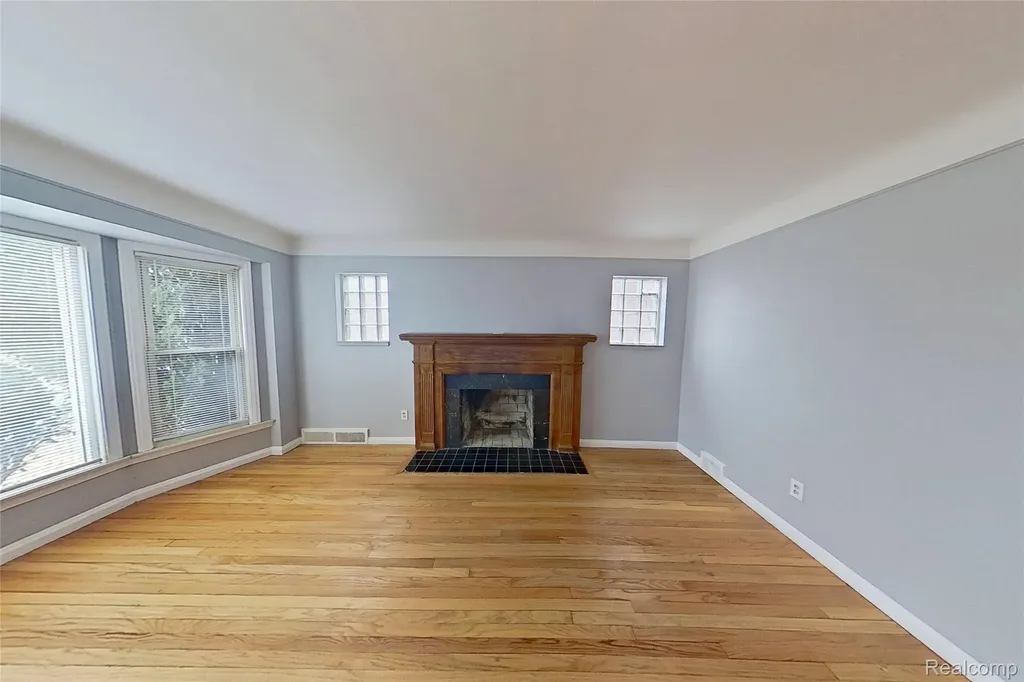 18665 Birwood Street Detroit City MI 48221