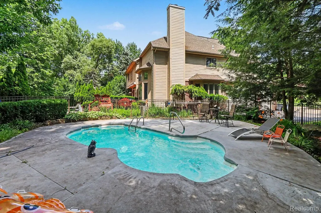 6621 Glenshaw Court West Bloomfield Charter Township MI 48322