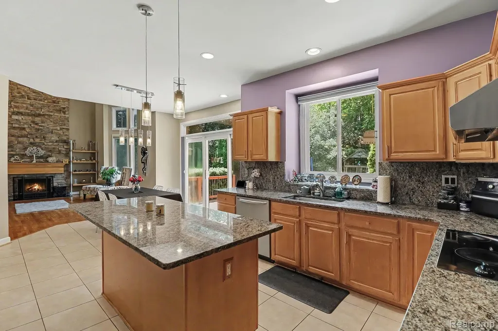 6621 Glenshaw Court West Bloomfield Charter Township MI 48322