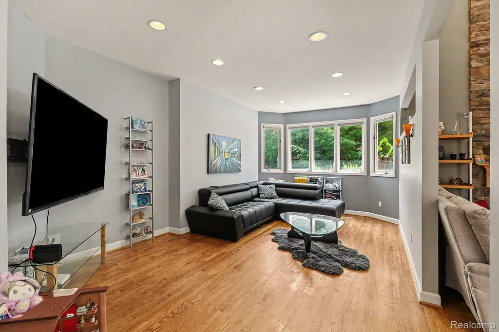 6621 Glenshaw Court West Bloomfield Charter Township MI 48322