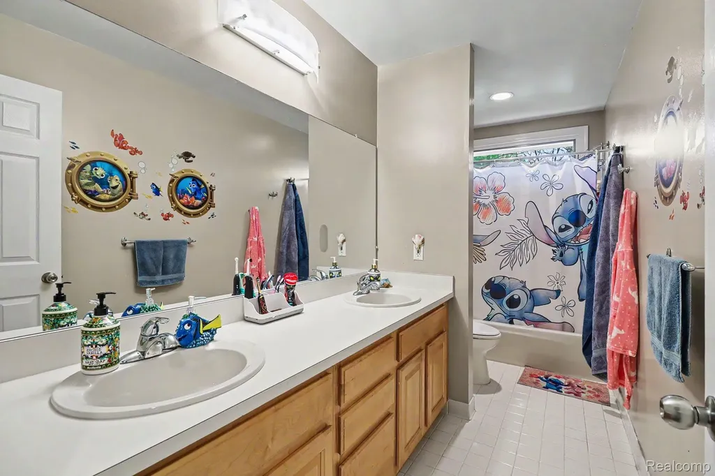 6621 Glenshaw Court West Bloomfield Charter Township MI 48322