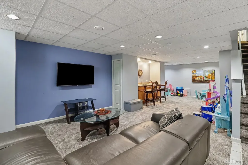 6621 Glenshaw Court West Bloomfield Charter Township MI 48322