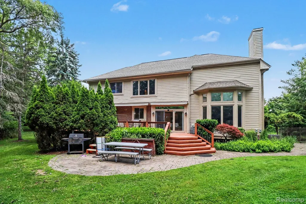6621 Glenshaw Court West Bloomfield Charter Township MI 48322