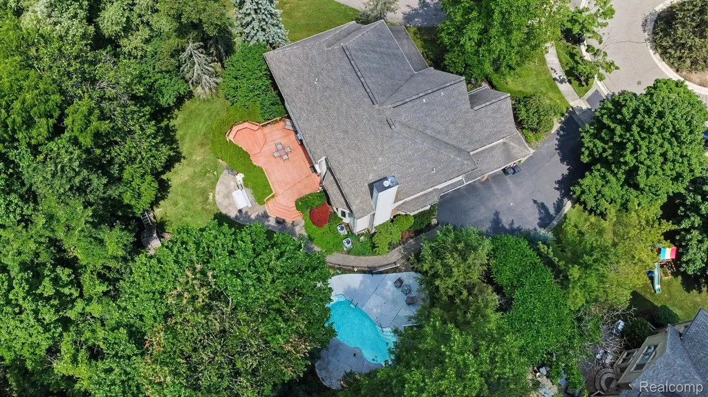 6621 Glenshaw Court West Bloomfield Charter Township MI 48322