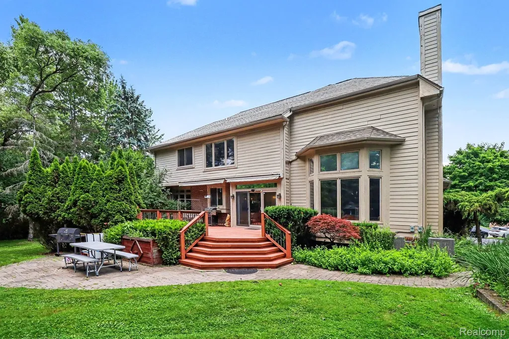 6621 Glenshaw Court West Bloomfield Charter Township MI 48322