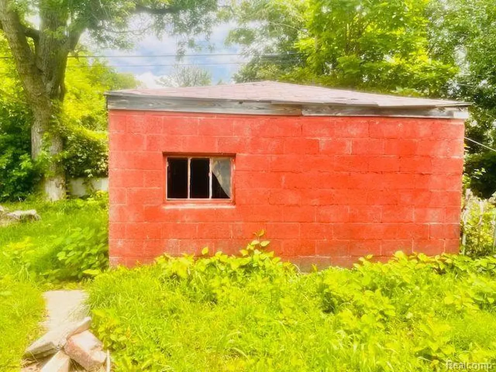 3964 Sheridan Street Detroit City MI 48214