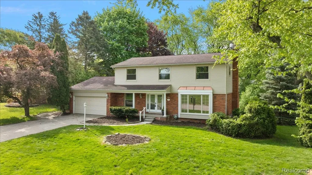 536 Rolling Rock Road S Bloomfield Hills City MI 48304