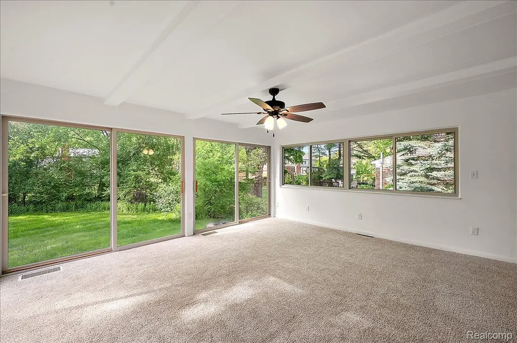 536 Rolling Rock Road S Bloomfield Hills City MI 48304