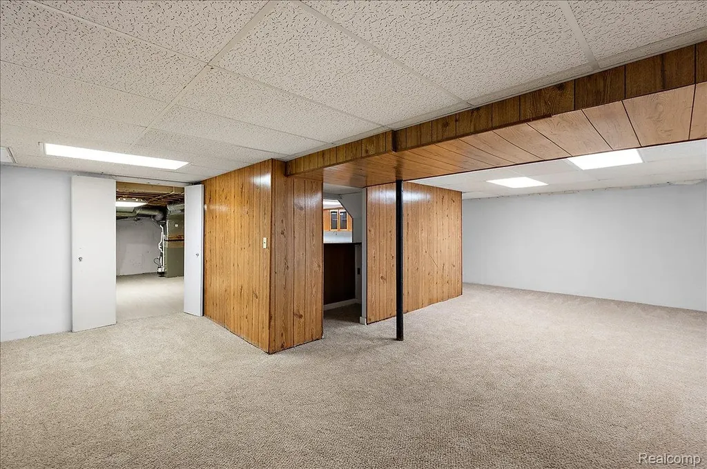 536 Rolling Rock Road S Bloomfield Hills City MI 48304