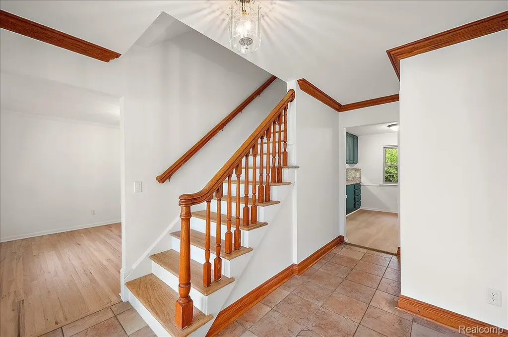 536 Rolling Rock Road S Bloomfield Hills City MI 48304