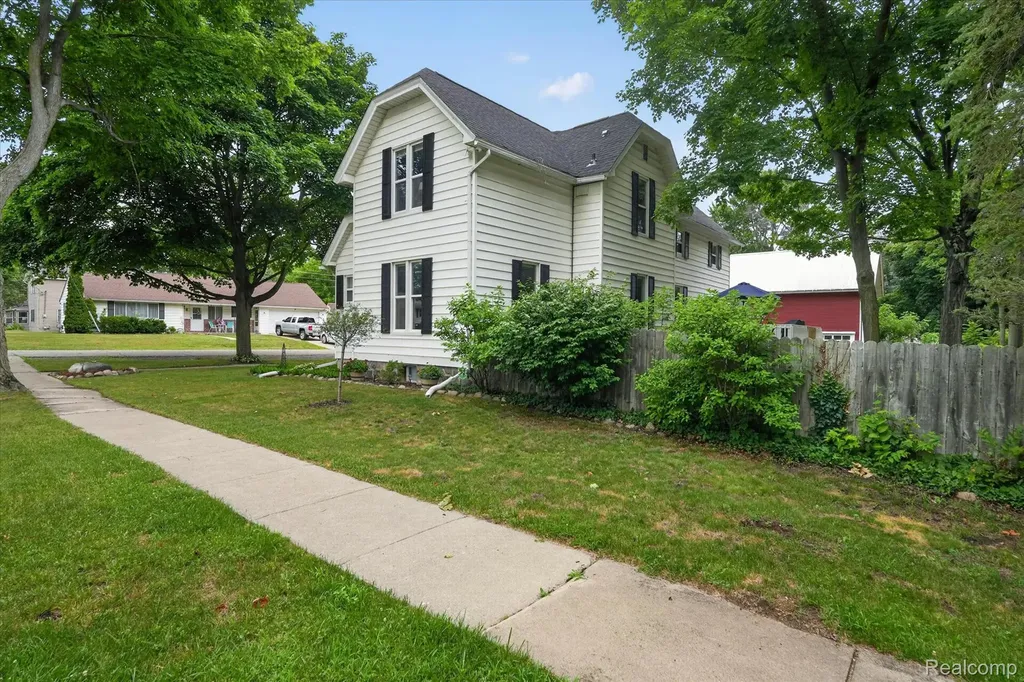 202 N Church Street Vernon Village MI 48476