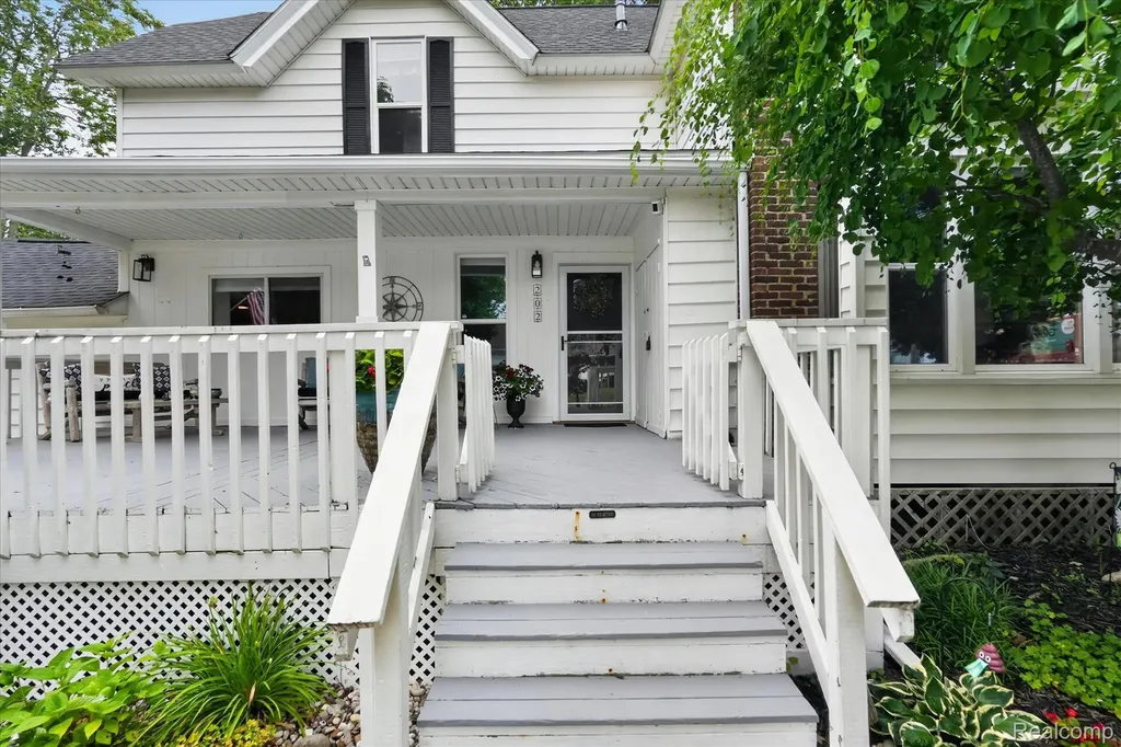 202 N Church Street Vernon Village MI 48476