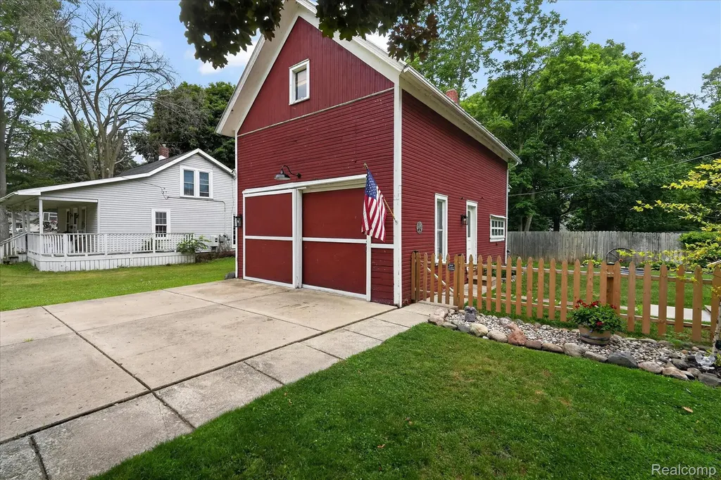 202 N Church Street Vernon Village MI 48476