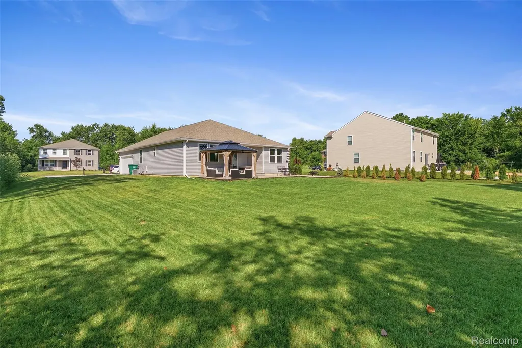 2340 Scenic Hollow Drive Grand Blanc Charter Township MI 48439