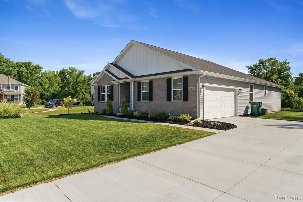 2340 Scenic Hollow Drive Grand Blanc Charter Township MI 48439