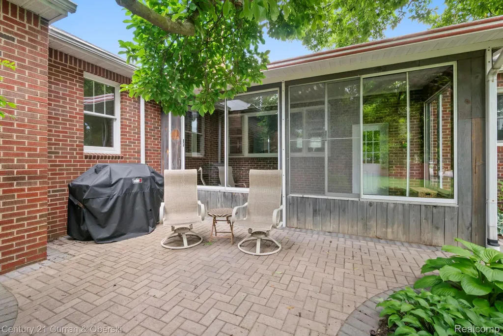 551 N Evergreen Street Plymouth City MI 48170