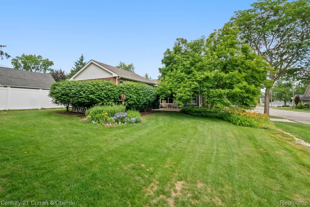 551 N Evergreen Street Plymouth City MI 48170
