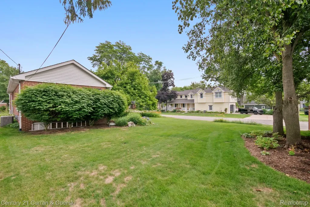 551 N Evergreen Street Plymouth City MI 48170