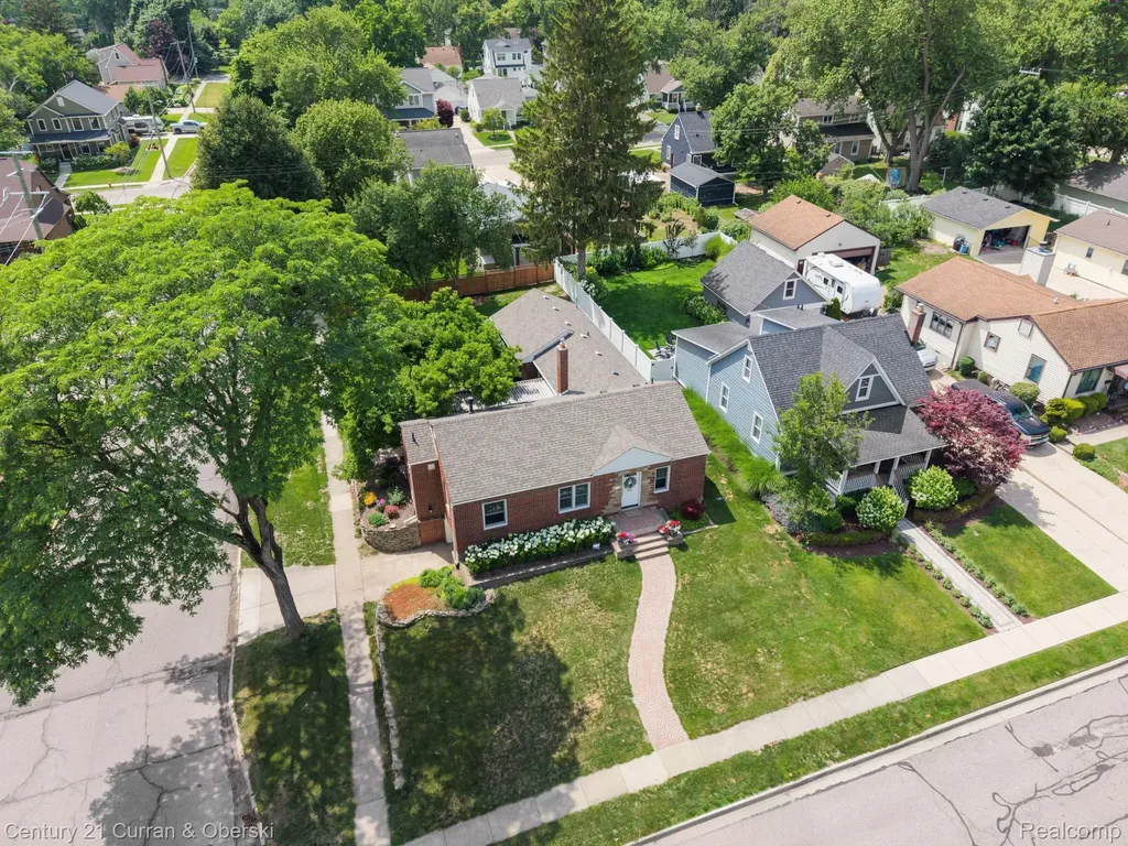 551 N Evergreen Street Plymouth City MI 48170