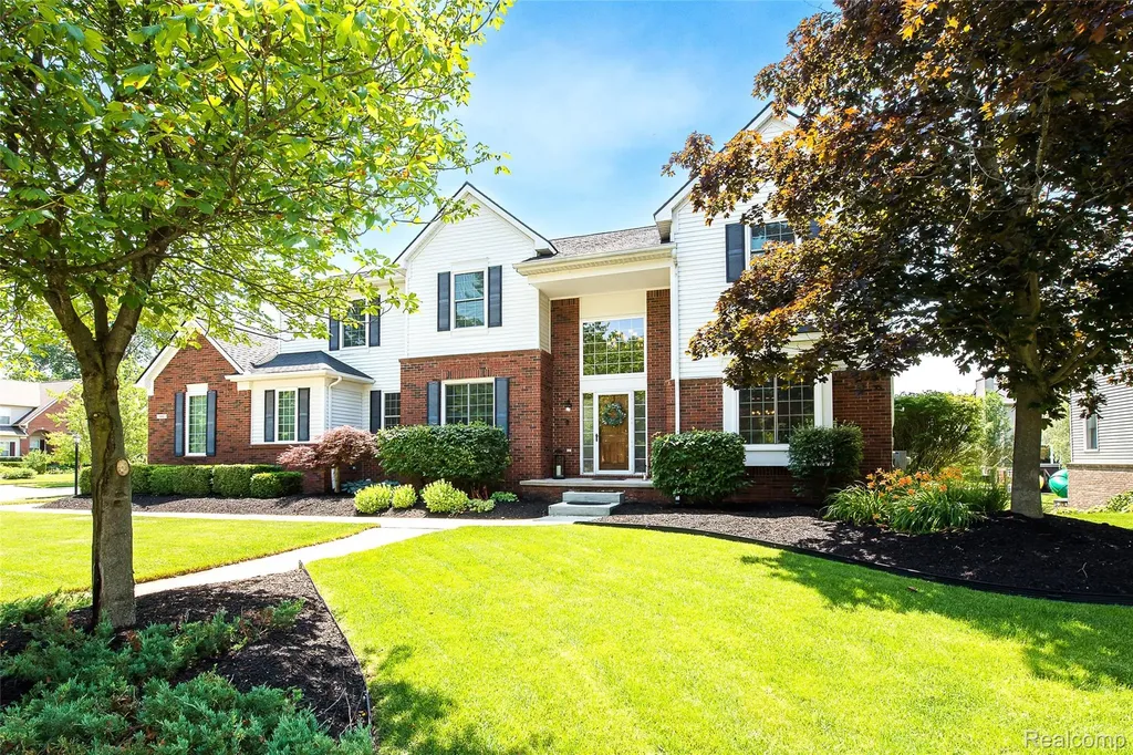 1162 Gentry Drive South Lyon City MI 48178
