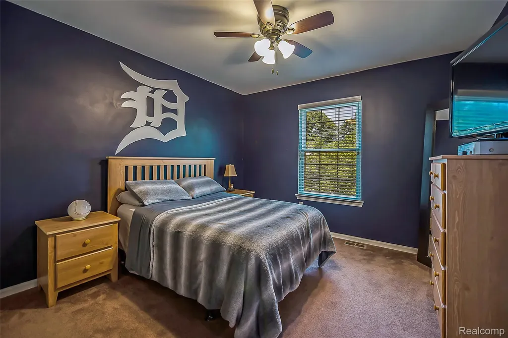 1162 Gentry Drive South Lyon City MI 48178