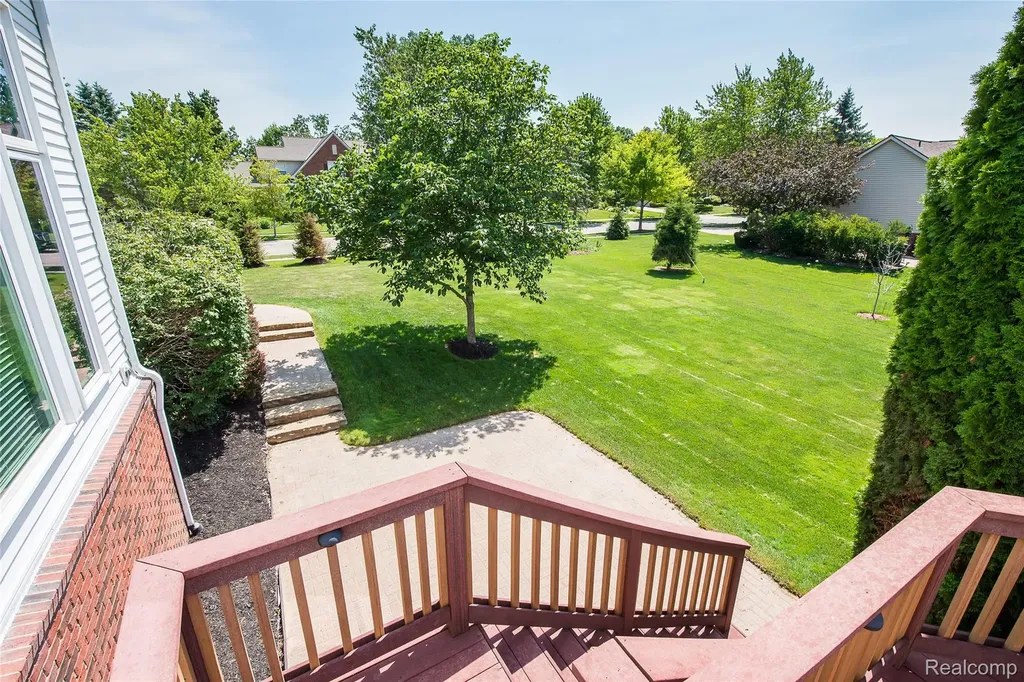1162 Gentry Drive South Lyon City MI 48178