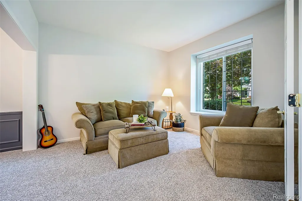 1162 Gentry Drive South Lyon City MI 48178