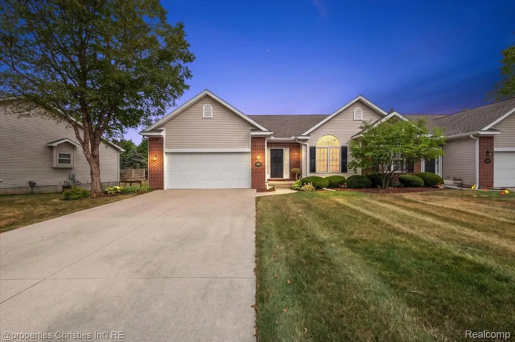 3181 Ivy Lane Grand Blanc Charter Township MI 48439
