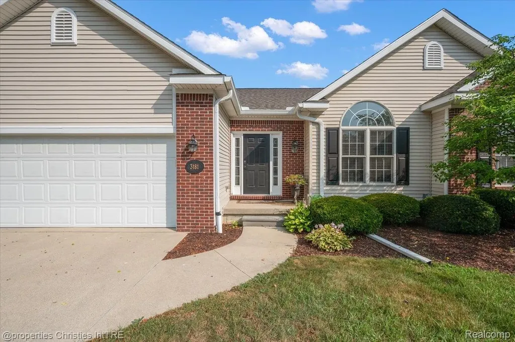3181 Ivy Lane Grand Blanc Charter Township MI 48439