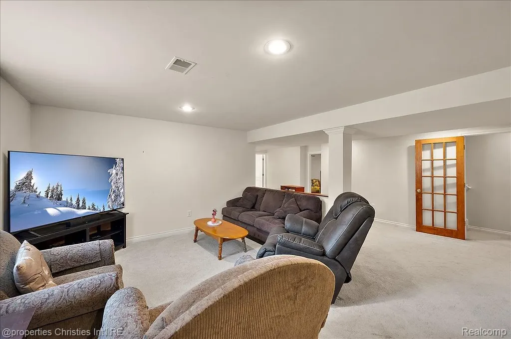 3181 Ivy Lane Grand Blanc Charter Township MI 48439