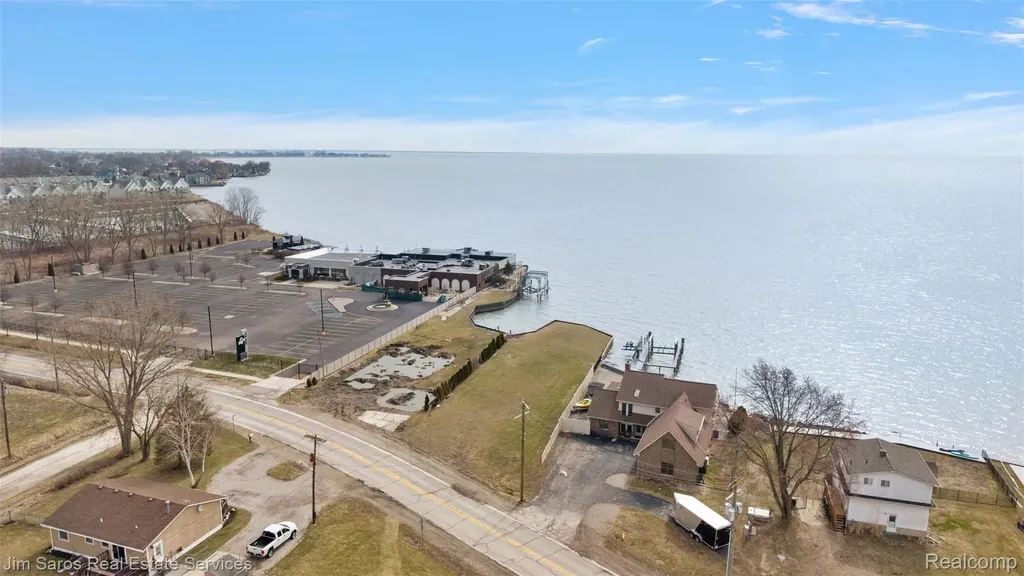 37340 Jefferson Avenue Harrison Charter Township MI 48045