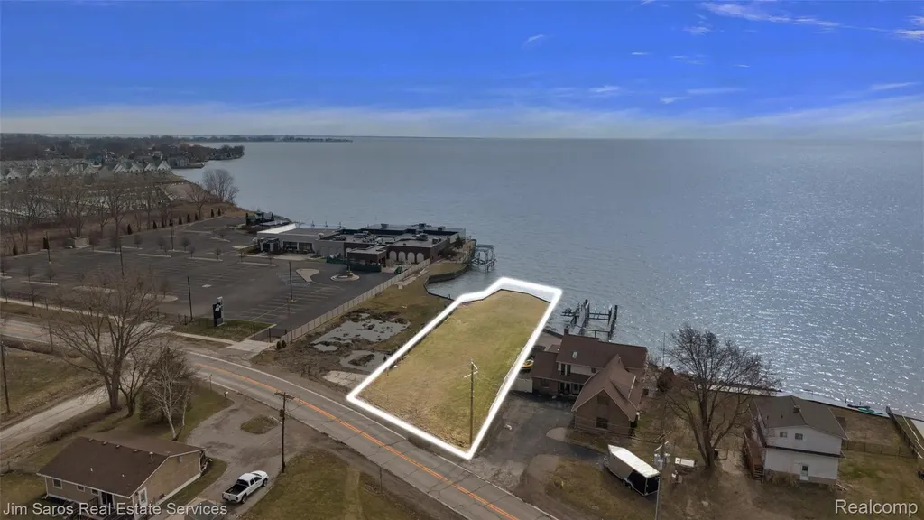 37340 Jefferson Avenue Harrison Charter Township MI 48045