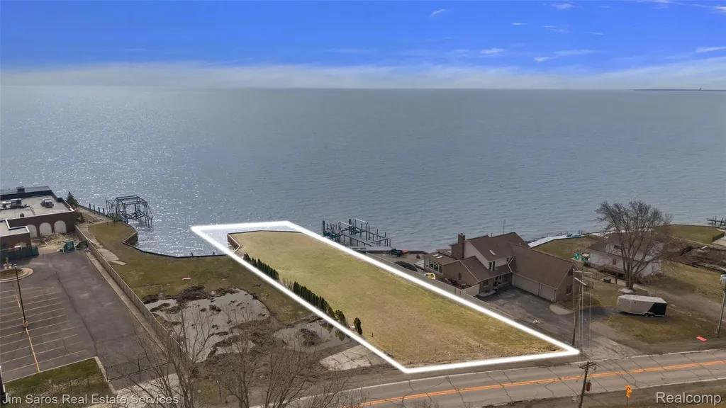 37340 Jefferson Avenue Harrison Charter Township MI 48045