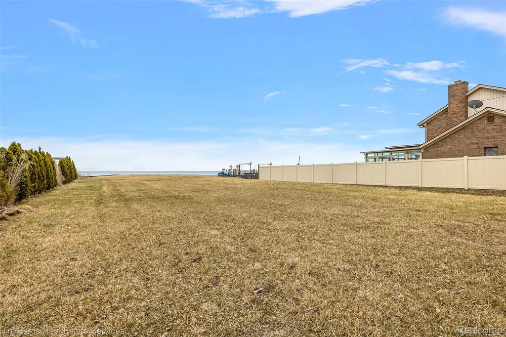 37340 Jefferson Avenue Harrison Charter Township MI 48045