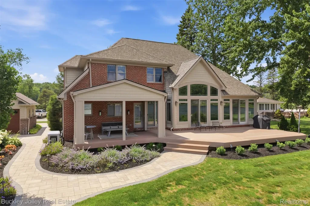 3871 Homestead Drive Genoa Township MI 48843