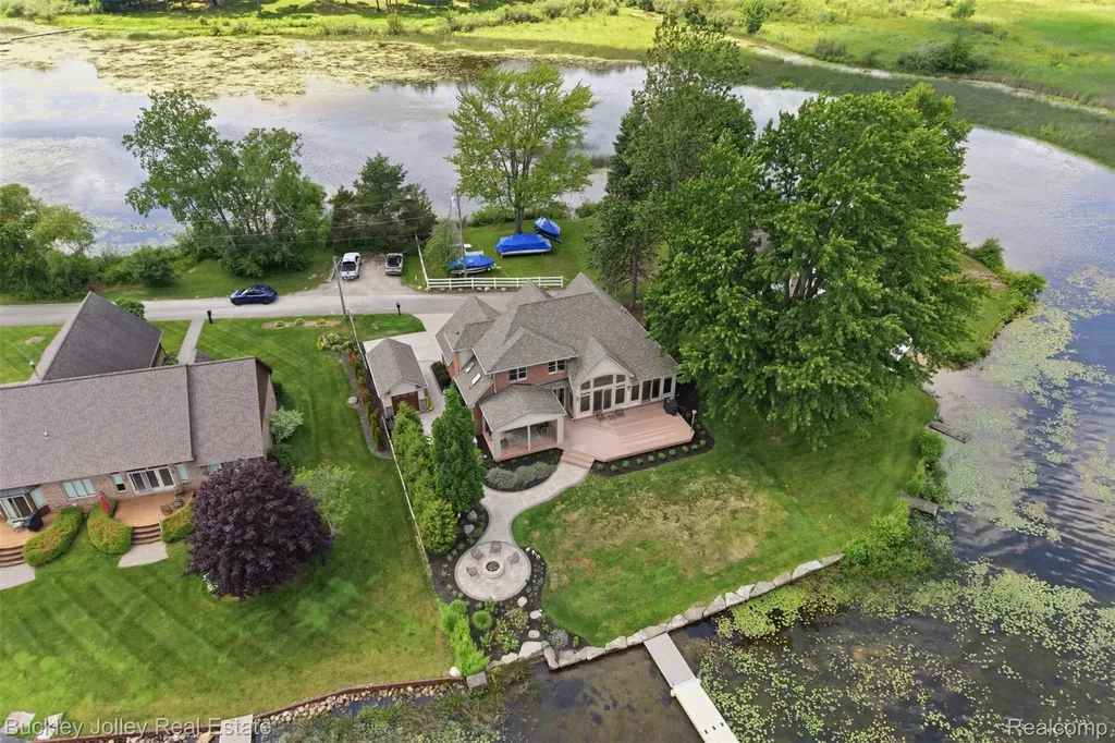 3871 Homestead Drive Genoa Township MI 48843