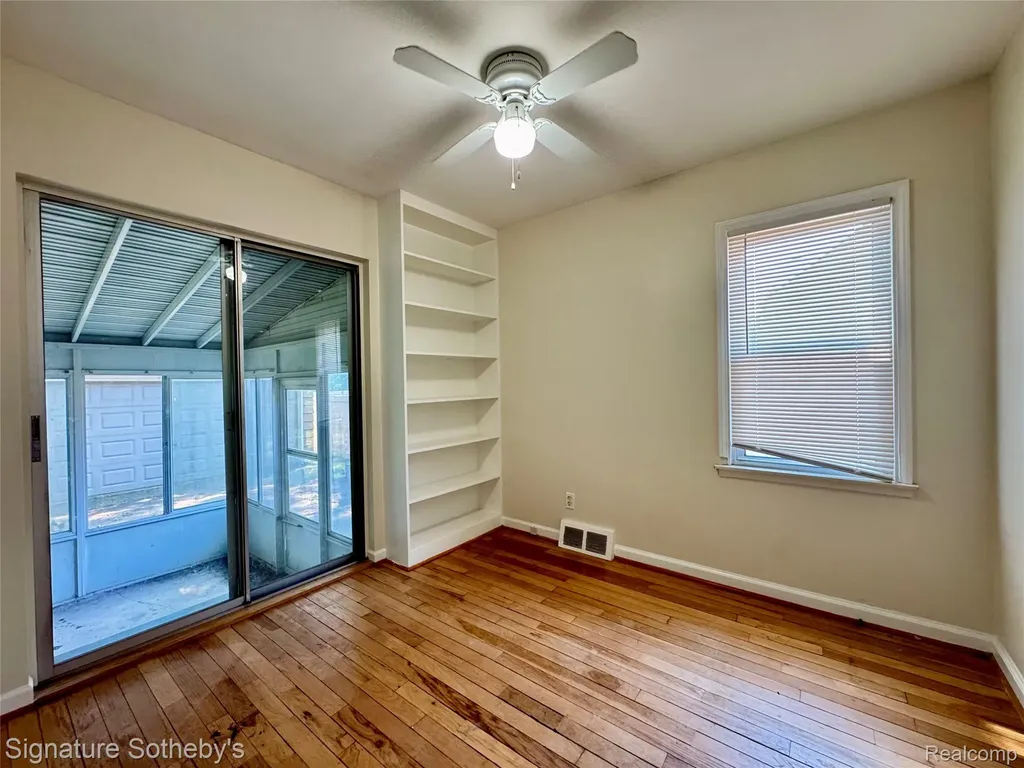 911 S Wilson Avenue Royal Oak City MI 48067