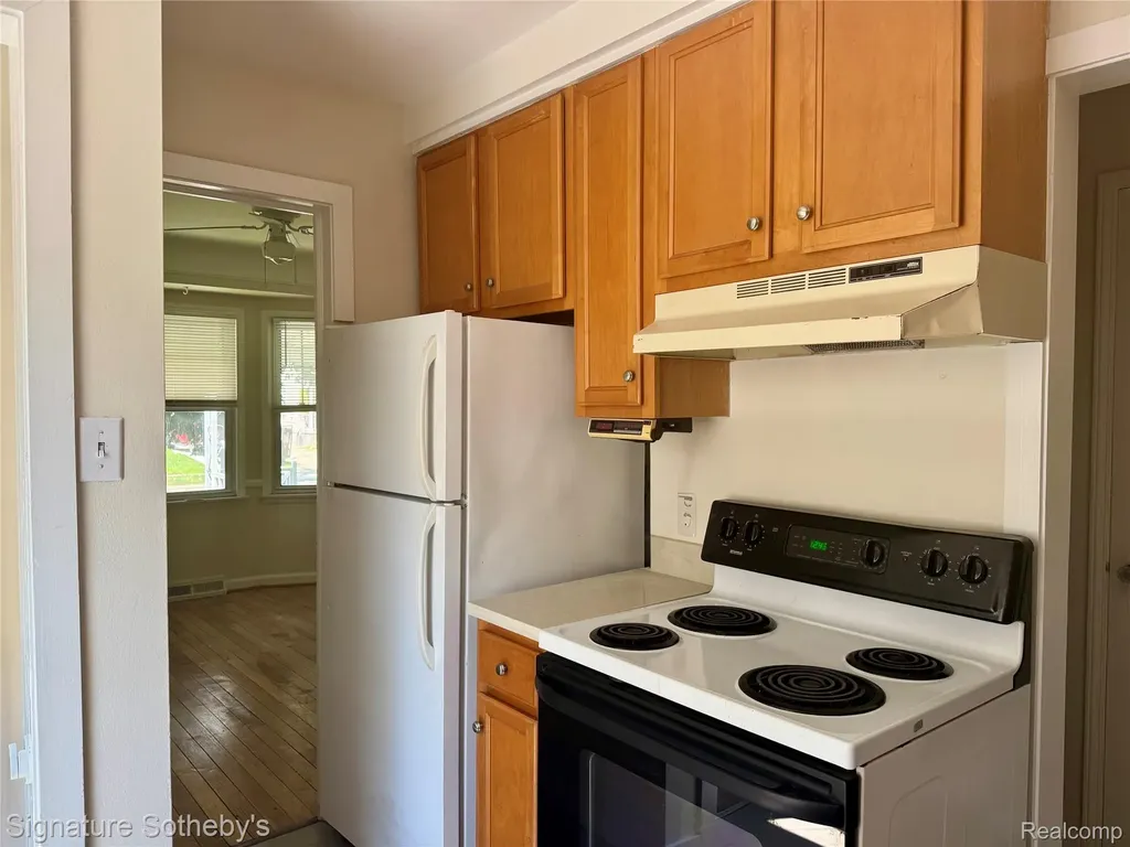911 S Wilson Avenue Royal Oak City MI 48067