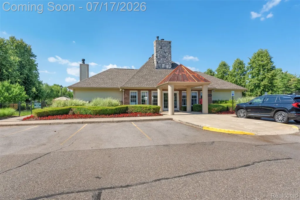 39681 Muirfield Lane Northville Township MI 48168